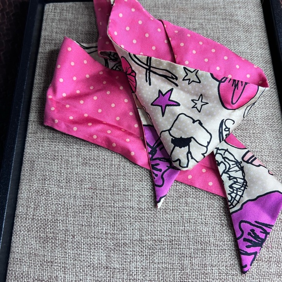 Authentic Coach Pink Skinny Scarf | 100% Silk Bag Scarf - Picture 4 of 4